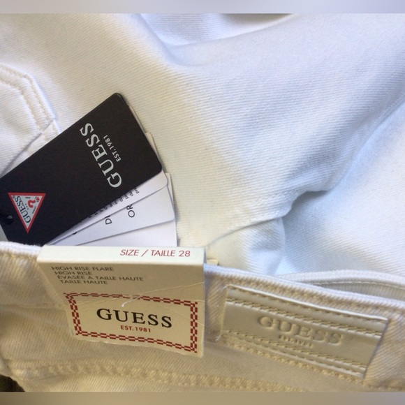 🆕GUESS WHITE DENIM HIGH RISE FLARE(Sz 28 & 29) - Picture 10 of 16
